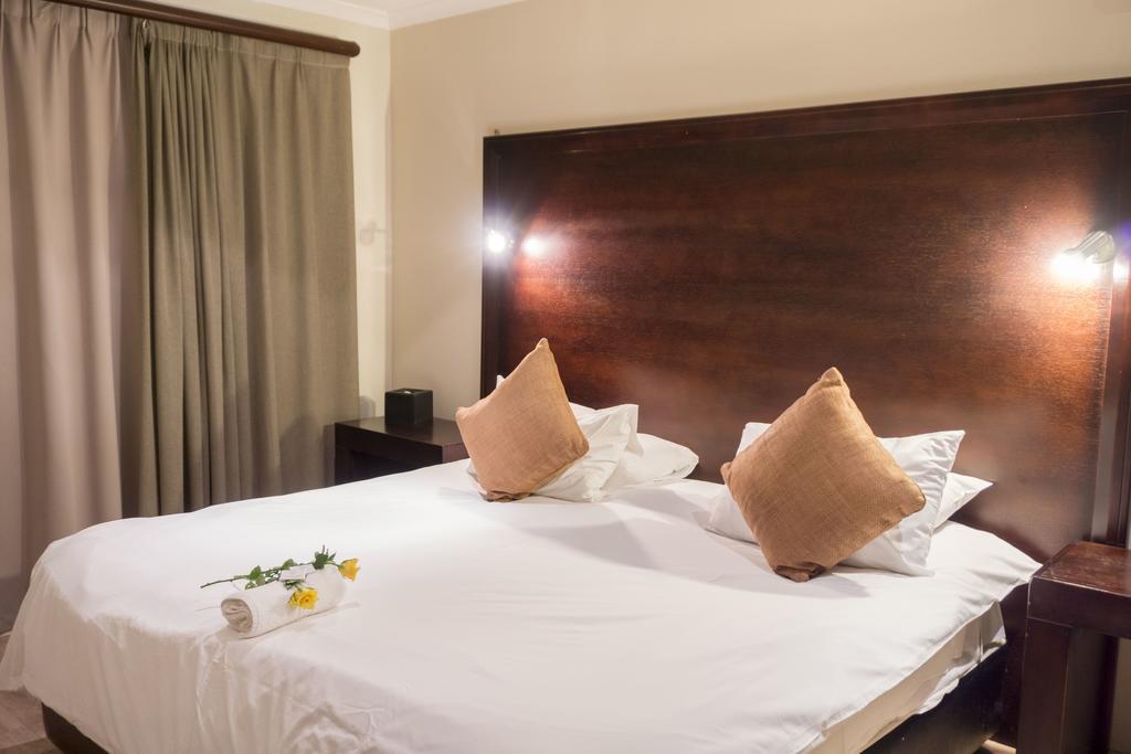 פורט אליזבת' Ibhayi Guest Lodge - Lion Roars Hotels & Lodges. מראה חיצוני תמונה